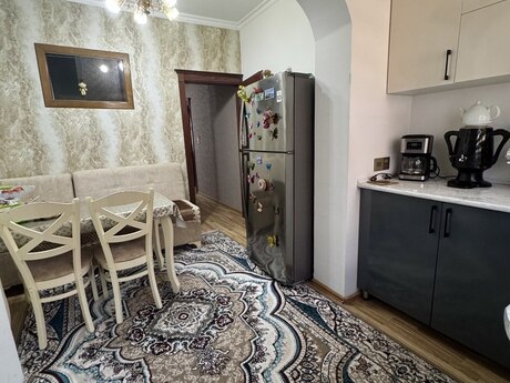 3 otaqlı köhnə tikili - Yeni Yasamal q. - 86 m²