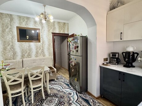 3 otaqlı köhnə tikili - Yeni Yasamal q. - 86 m²