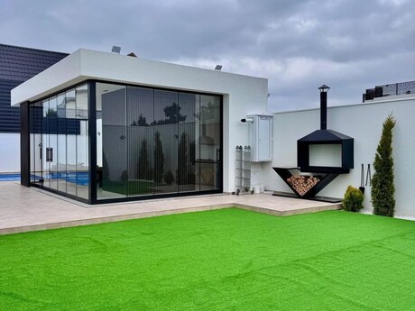 5 otaqlı həyət evi/bağ evi - Mərdəkan q. - 300 m²