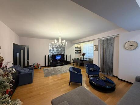 3-комн. новостройка - м. Низами - 152 м²