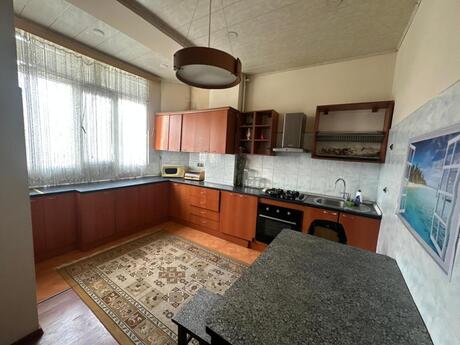 3 otaqlı yeni tikili - Nizami m. - 137 m²