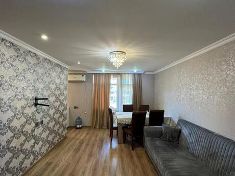 3 otaqlı köhnə tikili - İnşaatçılar m. - 72 m²
