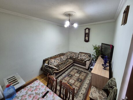 2 otaqlı həyət evi/bağ evi - Əhmədli q. - 35 m²