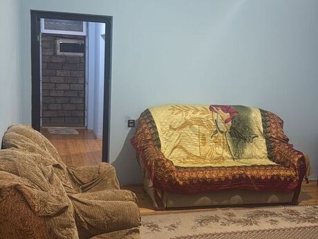 2 otaqlı həyət evi/bağ evi - Əhmədli m. - 88 m²
