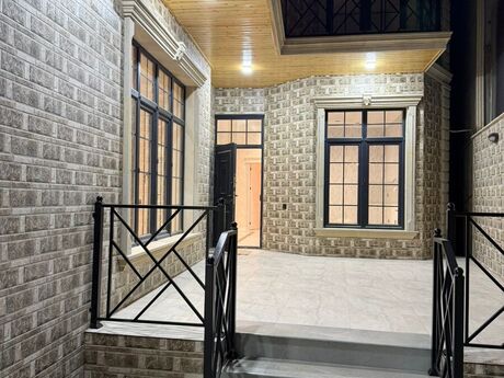 7 otaqlı həyət evi/bağ evi - Qaraçuxur q. - 185 m²
