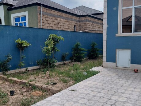 4 otaqlı həyət evi/bağ evi - Maştağa q. - 130 m²