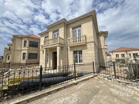 8 otaqlı həyət evi/bağ evi - Sea Breeze q. - 230 m²