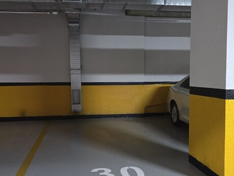 Qaraj - Ağ şəhər q. - 15 m²