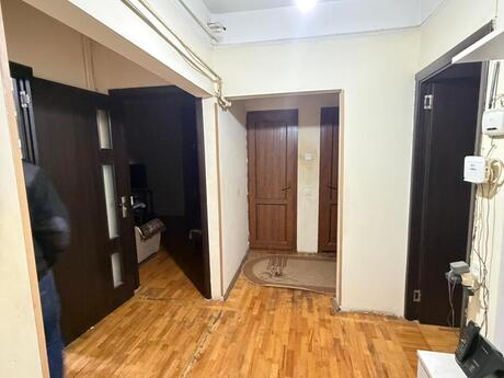 3 otaqlı köhnə tikili - Xalqlar Dostluğu m. - 80 m²