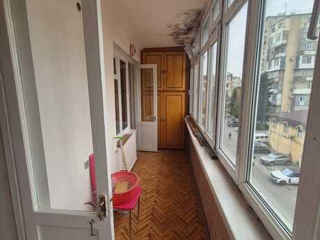 2 otaqlı köhnə tikili - Xalqlar Dostluğu m. - 55 m²
