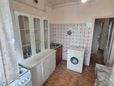 2 otaqlı köhnə tikili - Xalqlar Dostluğu m. - 55 m²