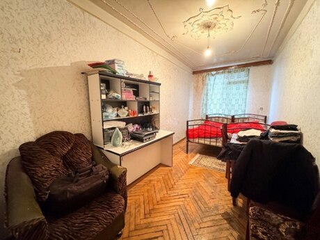 3 otaqlı köhnə tikili - Neftçilər m. - 70 m²