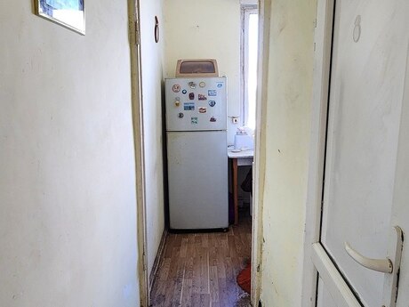 2 otaqlı köhnə tikili - İnşaatçılar m. - 50 m²