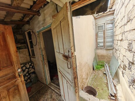 2 otaqlı həyət evi/bağ evi - Binə q. - 30 m²