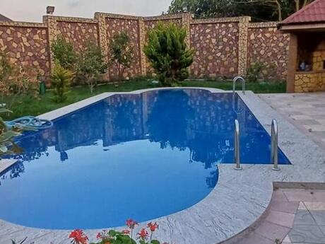 9 otaqlı həyət evi/bağ evi - Bilgəh q. - 360 m²