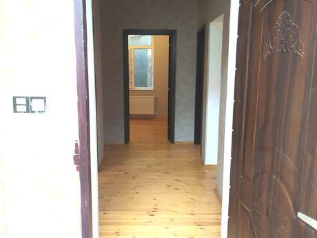 4 otaqlı həyət evi/bağ evi - Zabrat q. - 110 m²