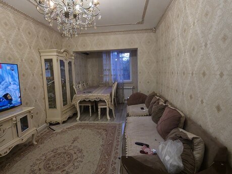 3 otaqlı köhnə tikili - Qaraçuxur q. - 70 m²
