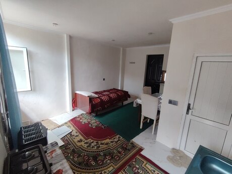 1 otaqlı həyət evi/bağ evi - Lökbatan q. - 20 m²