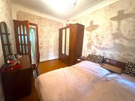 4 otaqlı köhnə tikili - Xalqlar Dostluğu m. - 110 m²