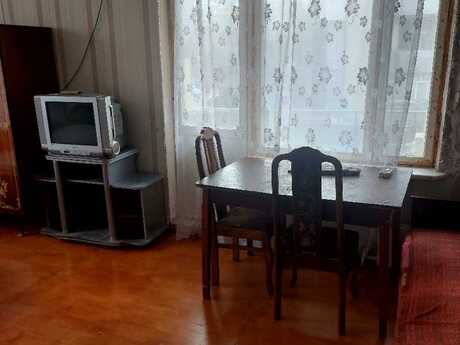 1 otaqlı köhnə tikili - Həzi Aslanov m. - 40 m²