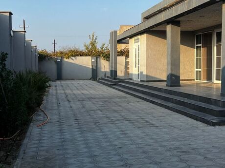 5 otaqlı həyət evi/bağ evi - Pirşağı q. - 300 m²