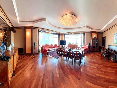 4 otaqlı yeni tikili - 28 May m. - 210.5 m²