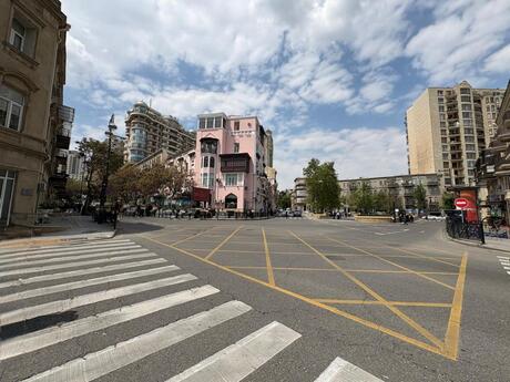 3 otaqlı köhnə tikili - İçəri Şəhər m. - 70 m²