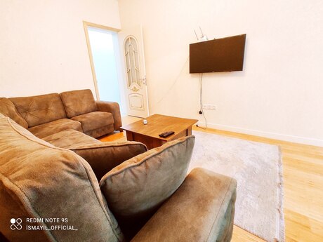 2 otaqlı yeni tikili - İnşaatçılar m. - 100 m²