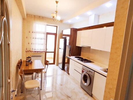 2 otaqlı yeni tikili - İnşaatçılar m. - 100 m²
