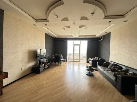 3 otaqlı mənzil, 126 m², Nizami: 350 000 ₼ 2