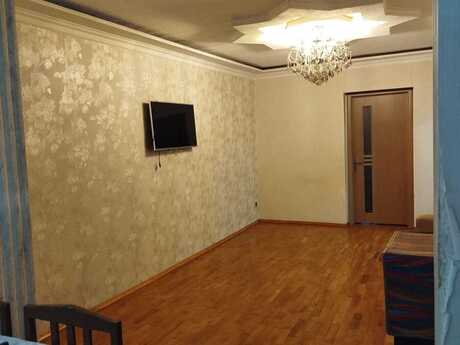 3 otaqlı köhnə tikili - Elmlər Akademiyası m. - 70 m²