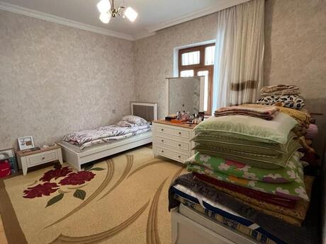 4 otaqlı həyət evi/bağ evi - Həzi Aslanov q. - 150 m²