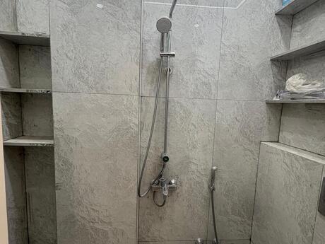 2 otaqlı yeni tikili - 28 May m. - 74 m²
