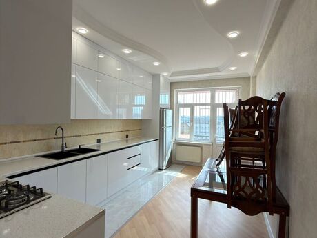 4 otaqlı yeni tikili - Nəriman Nərimanov m. - 188 m²