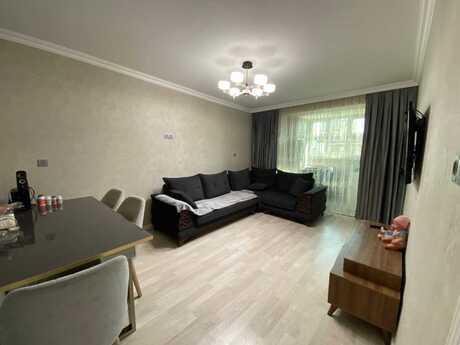 2 otaqlı köhnə tikili - Elmlər Akademiyası m. - 40 m²