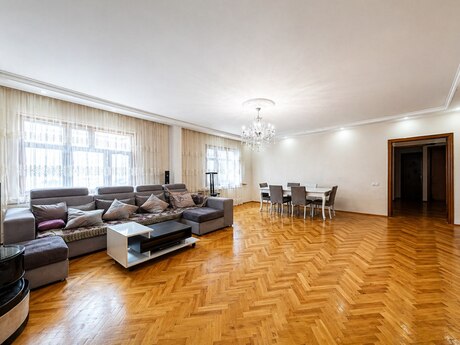 5 otaqlı köhnə tikili - Yasamal r. - 130 m²