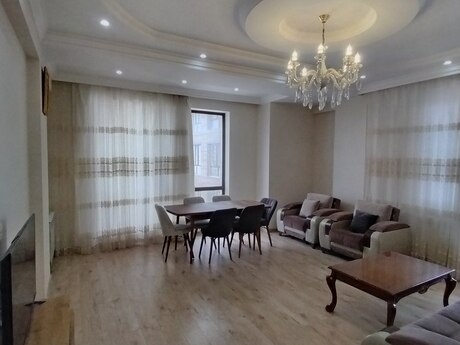 3 otaqlı yeni tikili - 28 May m. - 120 m²
