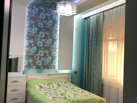 5-комн. дом/дача - пос. Пиршаги - 220 м²