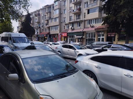 2 otaqlı köhnə tikili - Elmlər Akademiyası m. - 40 m²