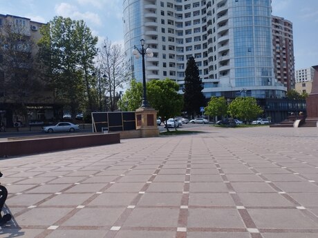 2 otaqlı köhnə tikili - Elmlər Akademiyası m. - 40 m²