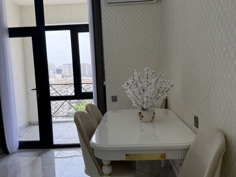 2 otaqlı yeni tikili - 28 May m. - 52 m²