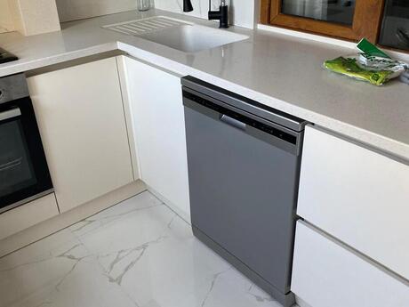 2 otaqlı yeni tikili - İnşaatçılar m. - 60 m²