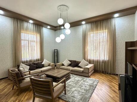 5 otaqlı həyət evi/bağ evi - Badamdar q. - 400 m²