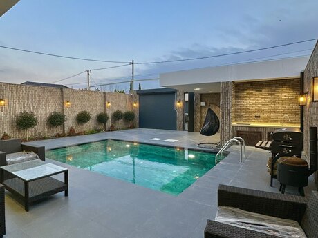 4 otaqlı həyət evi/bağ evi - Mərdəkan q. - 250 m²