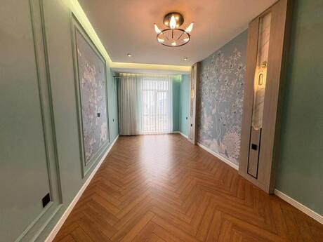 4 otaqlı yeni tikili - 8 Noyabr m. - 137 m²