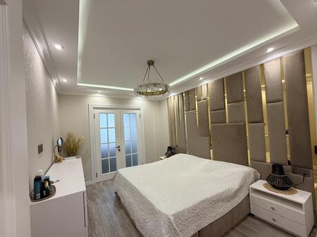 3 otaqlı köhnə tikili - Bakıxanov q. - 78 m²