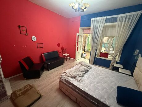2 otaqlı köhnə tikili - 28 May m. - 44 m²