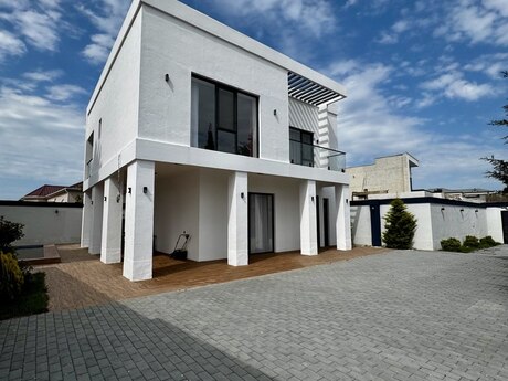4 otaqlı həyət evi/bağ evi - Mərdəkan q. - 210 m²