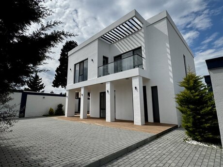 4 otaqlı həyət evi/bağ evi - Mərdəkan q. - 210 m²