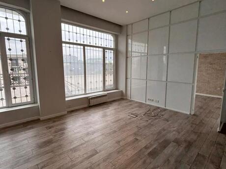 15 otaqlı ofis - Elmlər Akademiyası m. - 580 m²